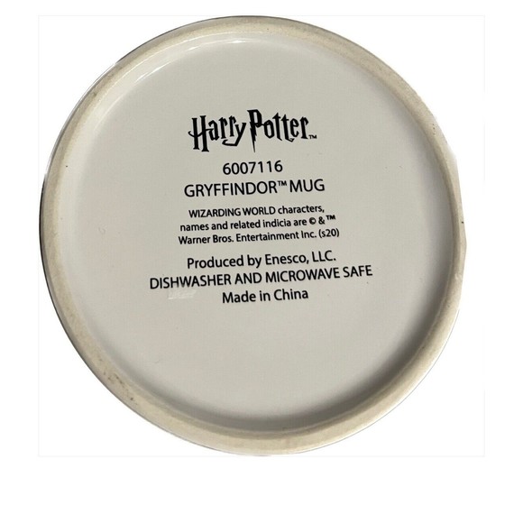 GRYFFINDOR Harry Potter NEW 14oz White with Beautiful Graphic! Ceramic - Picture 3 of 3